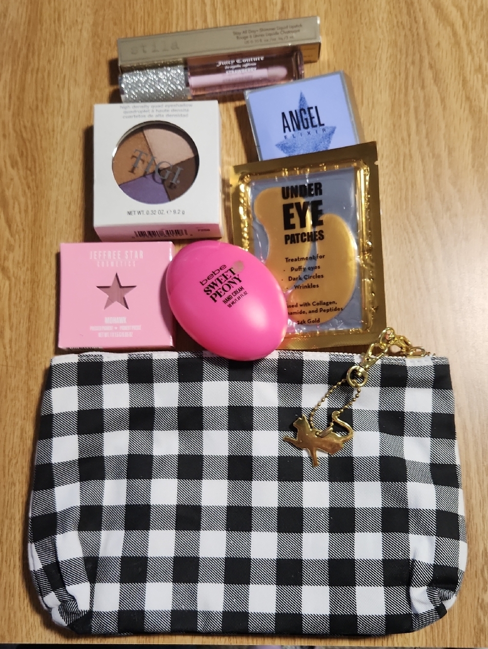 BUNDLE🍓Make Up Beauty With Plaid Cosmetic Pouch